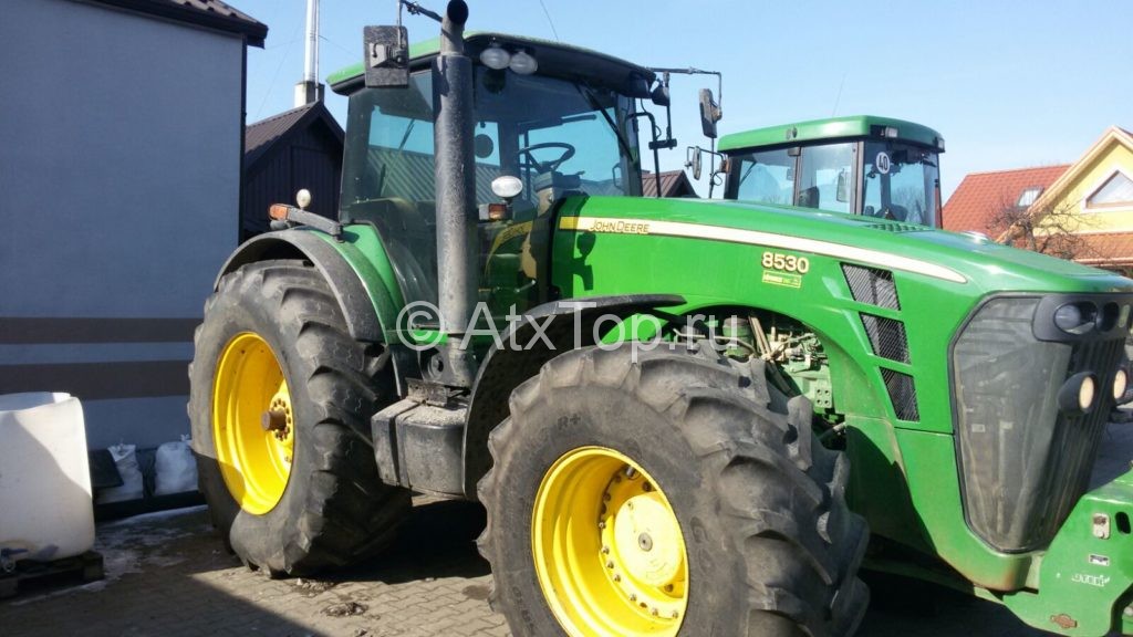 Трактор John Deere 8530