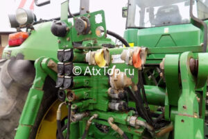 traktor-john-deere-9520-6