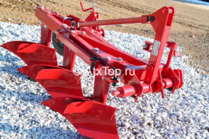 plug-3-h-korpusnyj-wirax-u018-1