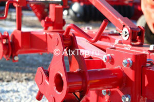 plug-3-h-korpusnyj-wirax-u018-4