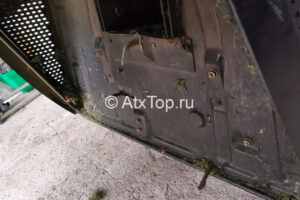 traktor-gazonokosilka-john-deere-lr-135-1