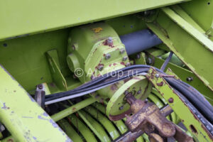 claas-rollant-66-27