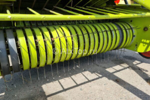claas-rollant-46-8-4