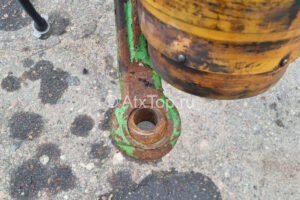 john-deere-575-4