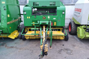 john-deere-575-2-2