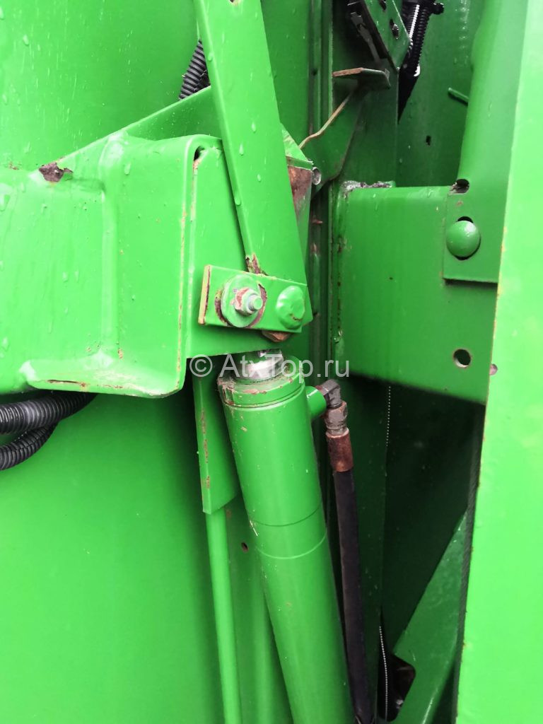 john-deere-592-4-9