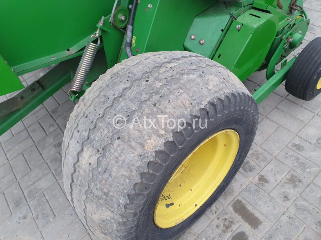 John Deere 592