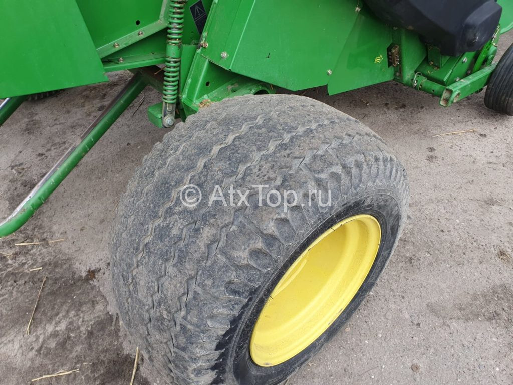 John Deere 582