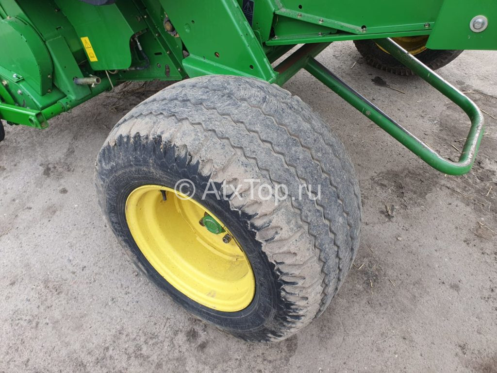 John Deere 582