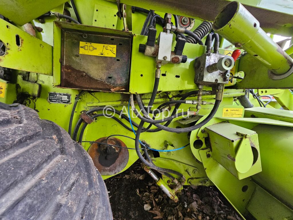 Claas Rollant 255