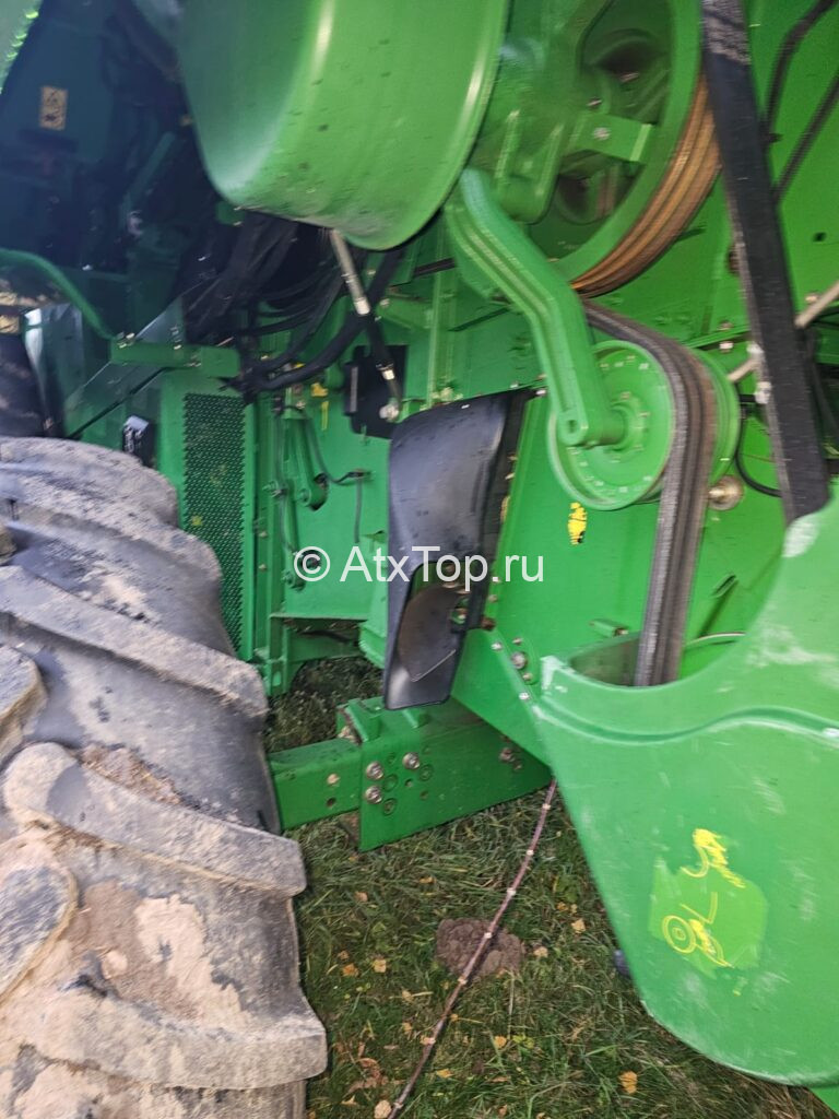 Зерноуборочный комбайн John Deere S690i