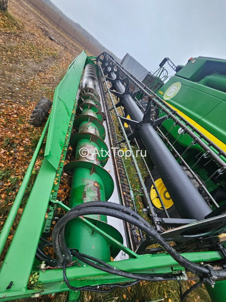 Зерноуборочный комбайн John Deere S690i