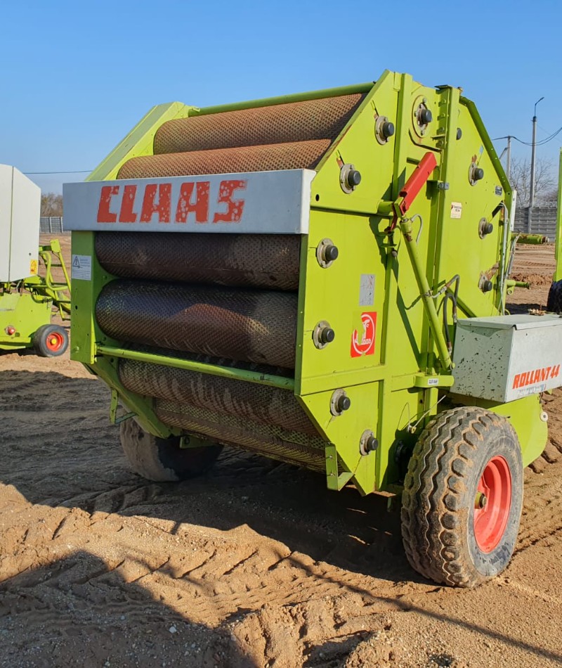 Claas Rollant 44