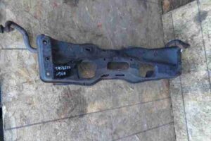 Изображение товара 42202 - 00042202 balka perednyaya Peugeot 306