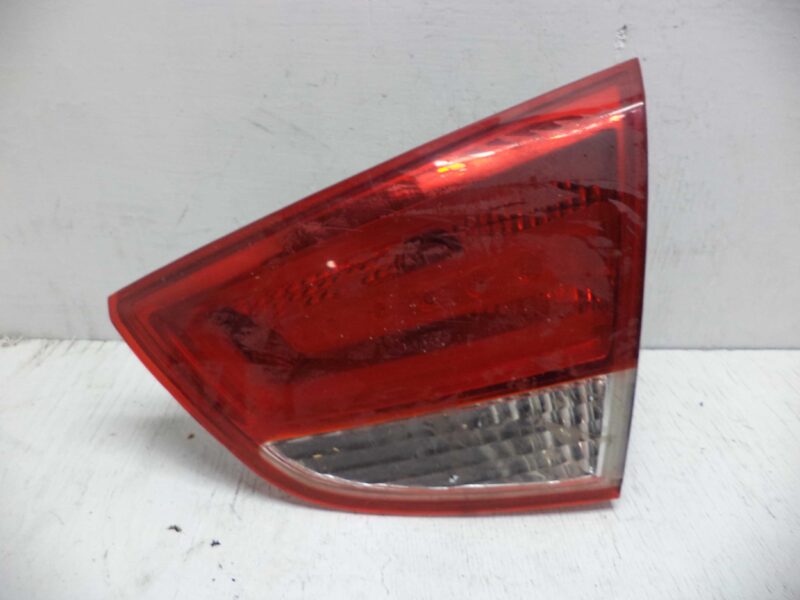 Изображение товара 168308 - 00168308 fonar kryshki pravyj Mercedes CLA
