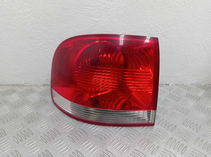 Изображение товара 241999 - 00241999 fonar kryla levyj Toyota Matrix
