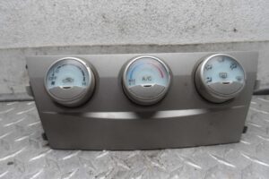 Изображение товара 249754 - 00249754 pereklyuchatel otopitelya Subaru Tribeca 3