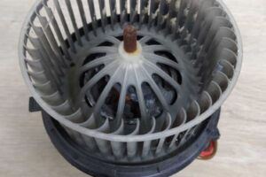 Изображение товара 18338 - 00018338 ventilyator otopitelya (motorchik pechki) Ford Explorer