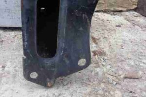 Изображение товара 27909 - 00027909 usilitel bampera perednij Chevrolet Trailblazer 1