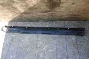 Изображение товара 30560 - 00030560 porog plastikovyj pravyj BMW X1
