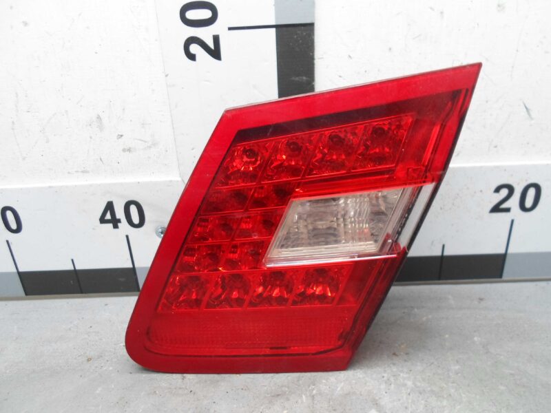 Изображение товара 62778 - 00062778 fonar kryshki pravyj Ford Explorer