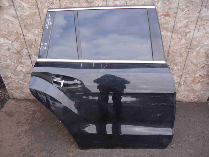 Изображение товара 97978 - 00097978 dver zadnyaya pravaya Ford Taurus