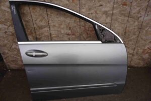 Изображение товара 98932 - 00098932 dver perednyaya pravaya Ford Transit Connect