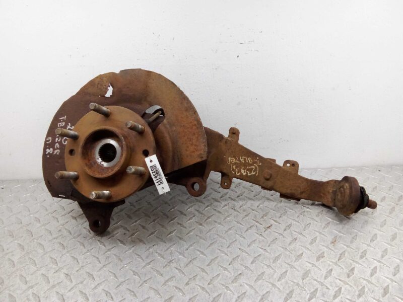 Изображение товара 239111 - 00239111 kulak povorotnyj pravyj Toyota Ipsum