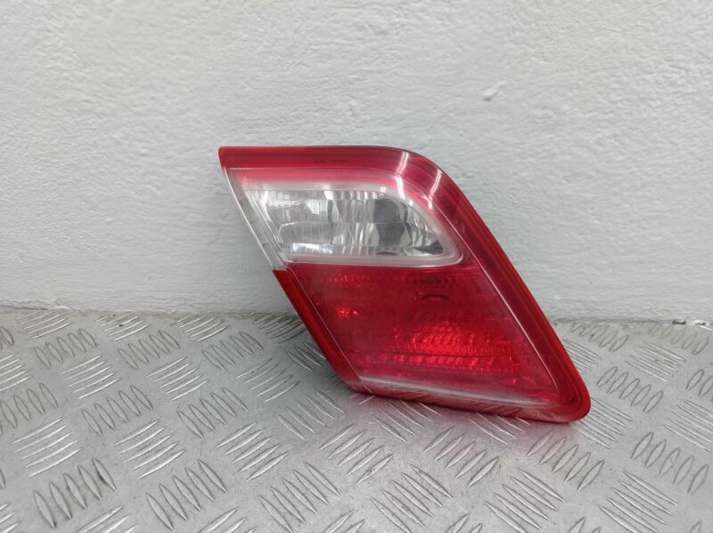 Изображение товара 242623 - 00242623 fonar kryshki levyj Subaru Tribeca