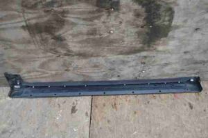 Изображение товара 40913 - 00040913 porog plastikovyj pravyj Opel Omega 2