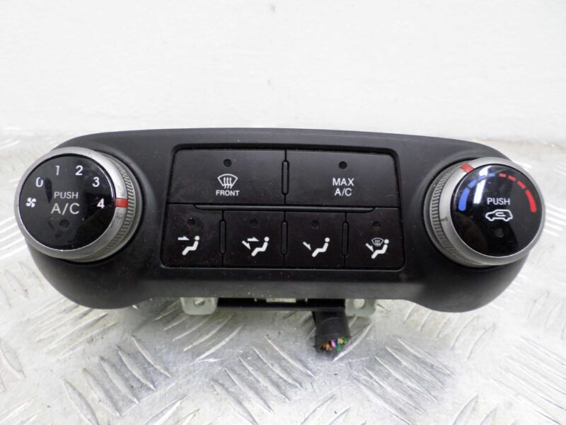 Изображение товара 114263 - 00114263 pereklyuchatel otopitelya Mercedes CLA