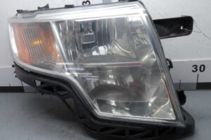 Изображение товара 117648 - 00117648 fara pravaya Ford Kuga