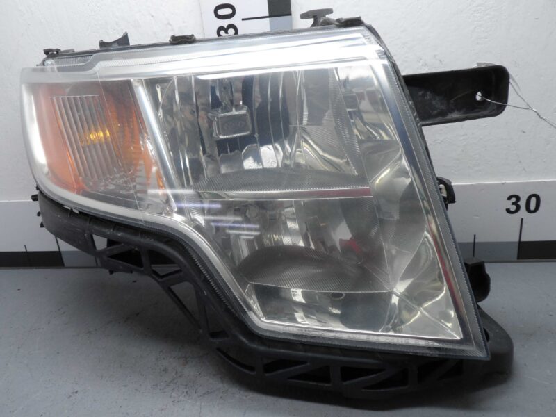 Изображение товара 117648 - 00117648 fara pravaya Ford Kuga