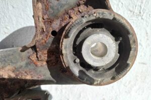 Изображение товара 149517 - 00149517 balka zadnyaya Peugeot 107 3