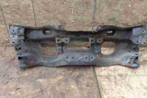 Изображение товара 750 - 00000750 balka perednyaya Peugeot 306 2