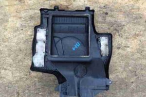 Изображение товара 21381 - 00021381 kryshka dvigatelya dekorativnaya Citroen Berlingo 2