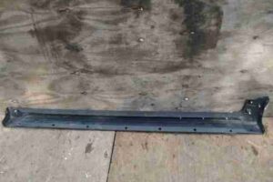 Изображение товара 41067 - 00041067 porog plastikovyj levyj Opel Omega 1
