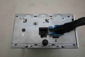 Изображение товара 57945 - 00057945 magnitola Audi 80 3