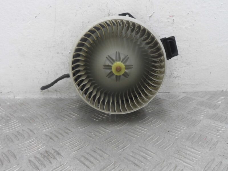 Изображение товара 105943 - 00105943 ventilyator otopitelya (motorchik pechki) Peugeot 306