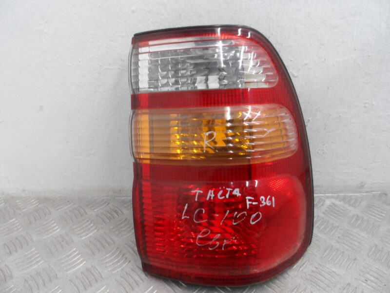 Изображение товара 134376 - 00134376 fonar kryla pravyj SEAT Leon