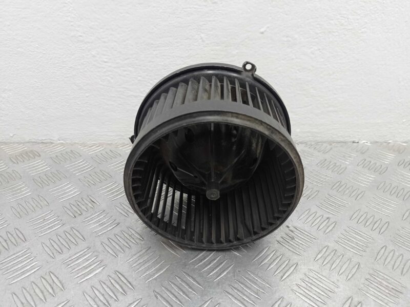 Изображение товара 239228 - 00239228 ventilyator otopitelya (motorchik pechki) Opel Omega