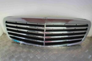 Изображение товара 73005 - 000073005 reshetka radiatora Ford Scorpio
