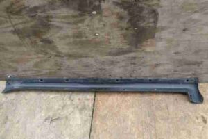 Изображение товара 10749 - 00010749 porog plastikovyj pravyj Peugeot 306 1