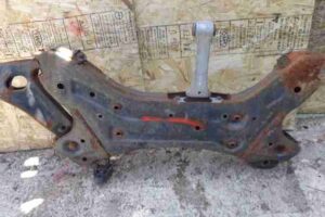 Изображение товара 33201 - 00033201 balka perednyaya Mercedes CLA 1