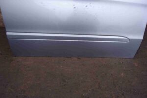 Изображение товара 96237 - 00096237 dver perednyaya pravaya Ford Transit Connect 2