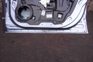 Изображение товара 96237 - 00096237 dver perednyaya pravaya Ford Transit Connect 3
