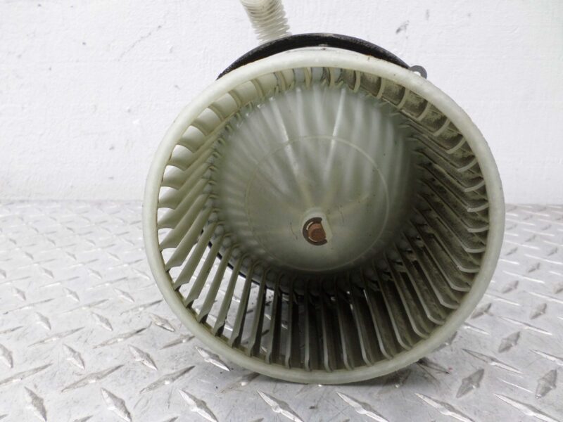 Изображение товара 105858 - 00105858 ventilyator otopitelya (motorchik pechki)