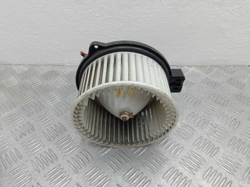 Изображение товара 223900 - 00223900 ventilyator otopitelya (motorchik pechki) Citroen Berlingo