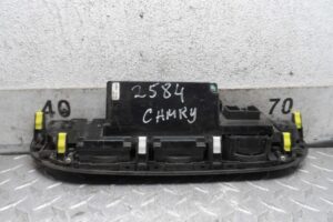Изображение товара 232038 - 00232038 pereklyuchatel otopitelya Subaru Impreza 1