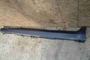 Изображение товара 2734 - 00002734 porog plastikovyj levyj Peugeot 4007